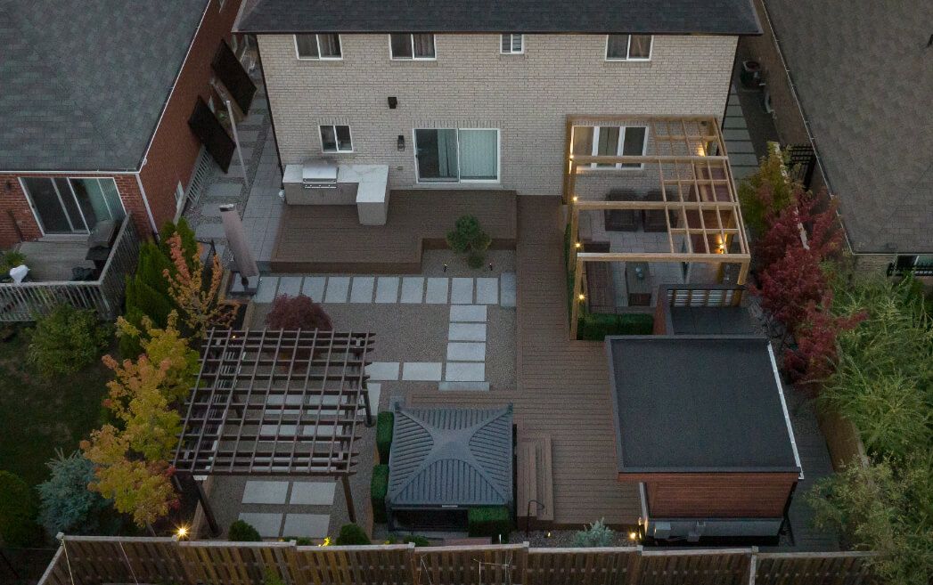 Composite Deck Contractors ☑️ Deck Contractor Toronto
