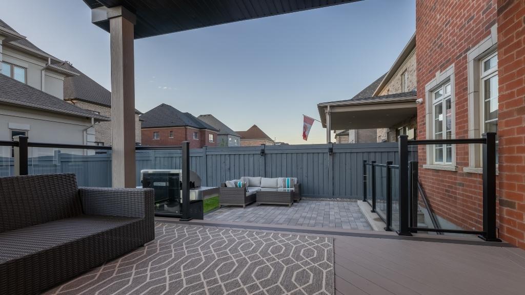 services contracting decks